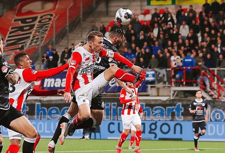 乐游棋牌-圣埃蒂安队主场保持不败赢得胜利