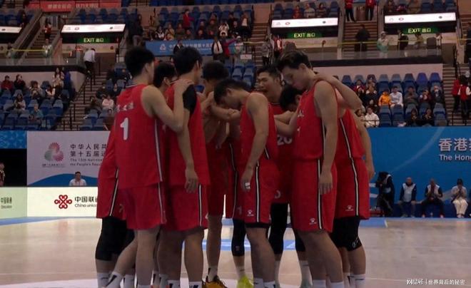 浙江男篮击败青岛康城队，实力逐渐增强